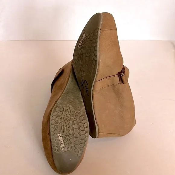 Tsubo Womens Shoes 8 Brown Wedge Mary Janes Hidden Heels Suede Leather