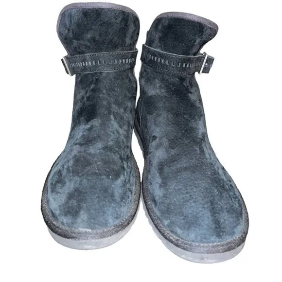 Ugg Australia boots womens size 8