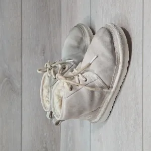 Ugg Australia Kids Girls High Top Leather Sheepskin sneakers shoes boots sz 1