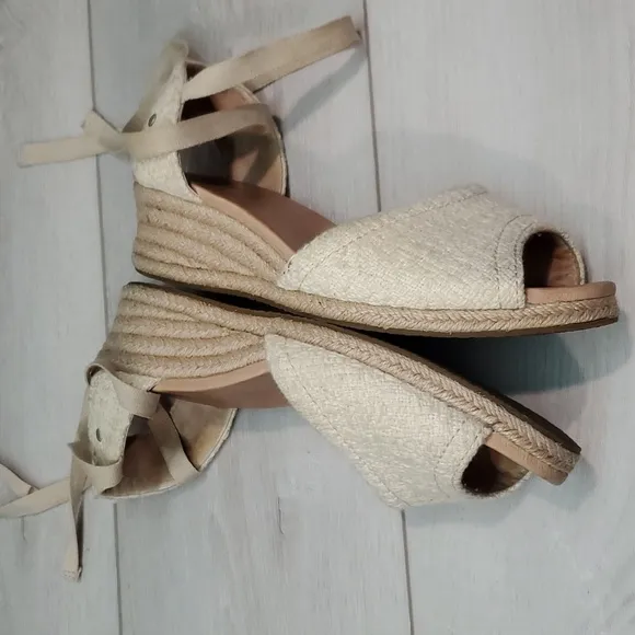 Ugg Australia Women Espadrille Wedge Lace Up Sandals shoes sz 9.5