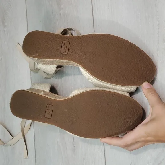 Ugg Australia Women Espadrille Wedge Lace Up Sandals shoes sz 9.5