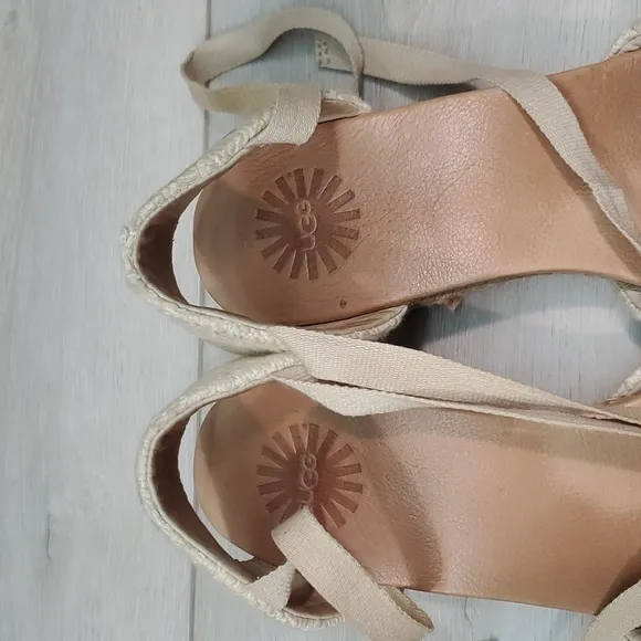 Ugg Australia Women Espadrille Wedge Lace Up Sandals shoes sz 9.5