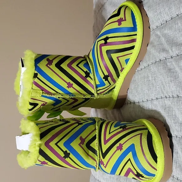 UGG Bailey Bow Galactic print boots NWOT