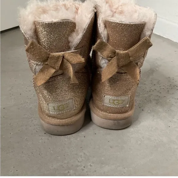 UGG Bailey Gold Sparkle Boots size 7 EUC $175  retail