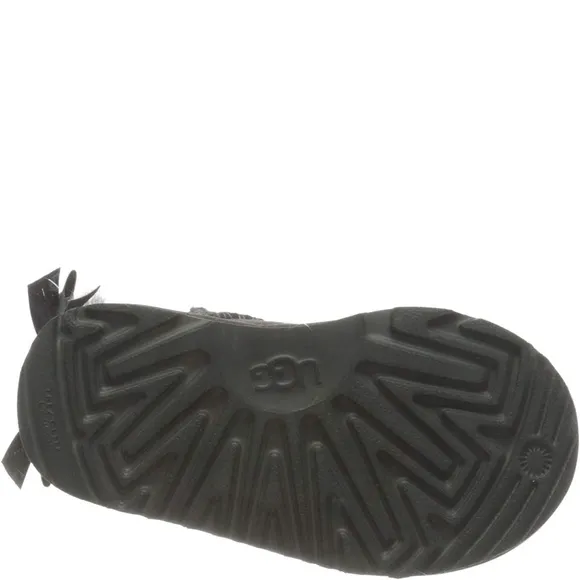 UGG Big Kids Bailey Bow II Boots Size 4