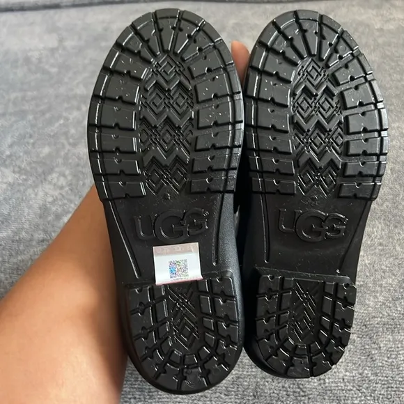 UGG Black Glossy Rain Boots
