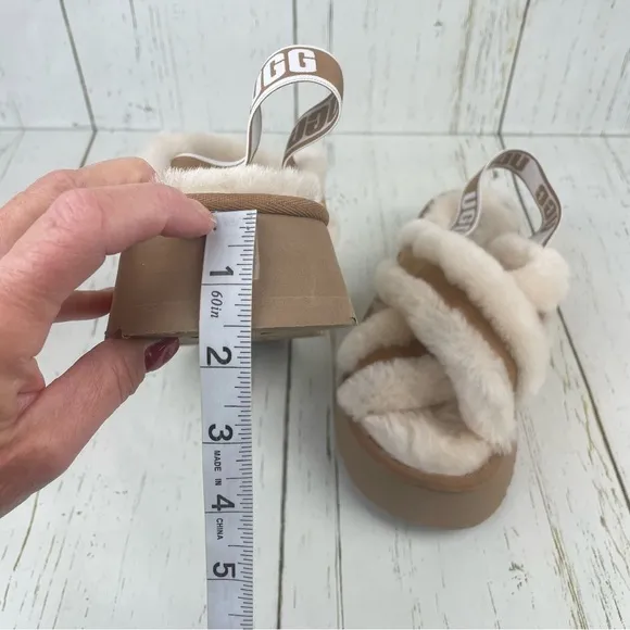 UGG Disco‎ Cross Slide Platform Sandals