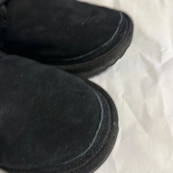 UGG NEUMEL S/N 1017320K KIDS WINTER BOOTS SIZE 4 BLACK COLOR