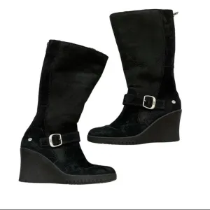Ugg Shoes Seline Wedge Boots Black Suede with Sheepskin Lining |
