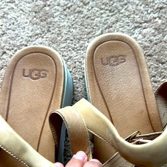 UGG Tipton Metallic Platform Sandals