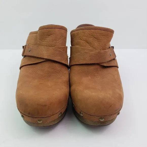 UGG Womens Size 10 Brown Leather Slip On Strap Buckle Wedge Clog Shoes 1001315