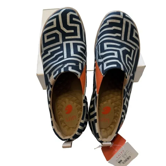UIN Men Size 10 Slip On Shoes Canvas Comfortable Loafers Blue Thread of Maze NEW