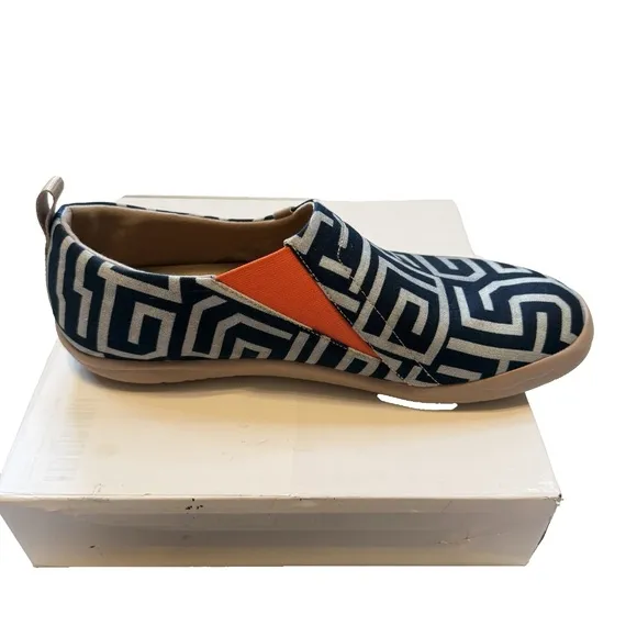 UIN Men Size 10 Slip On Shoes Canvas Comfortable Loafers Blue Thread of Maze NEW
