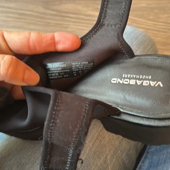 Vagabond size 8 black lug sole sling back chunky sandals neoprene