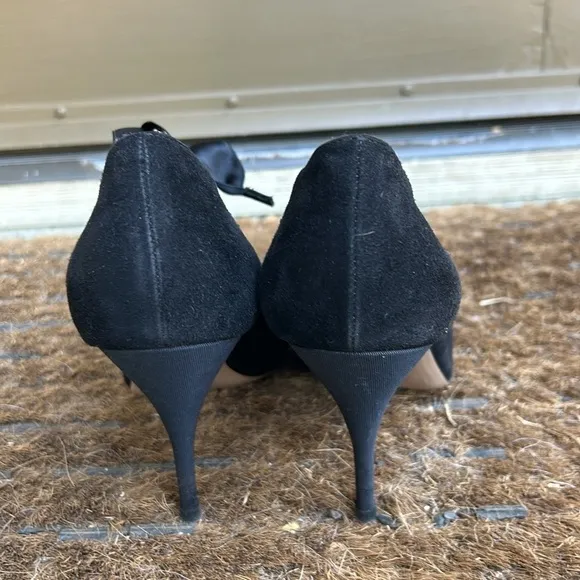 Valentino Garavani Black Suede Laser Cut Heels With Satin Bow Tie EU39