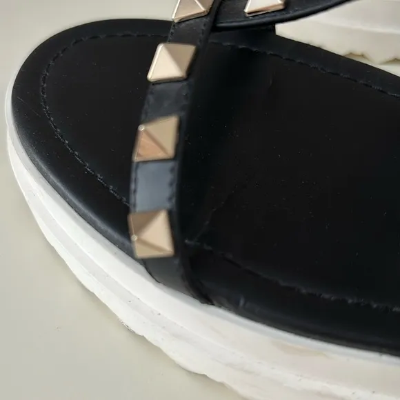 Valentino Garavani Rockstud platform leather sandals, 35.5