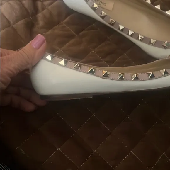 Valentino White Rockstud Flats