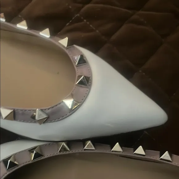 Valentino White Rockstud Flats