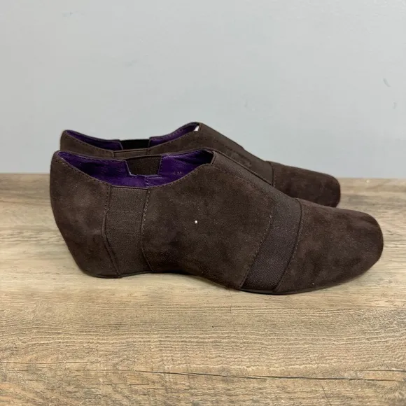 Vaneli Big Girls Suede Wedge Shoes sz 4 NEW # Bag 3-Y
