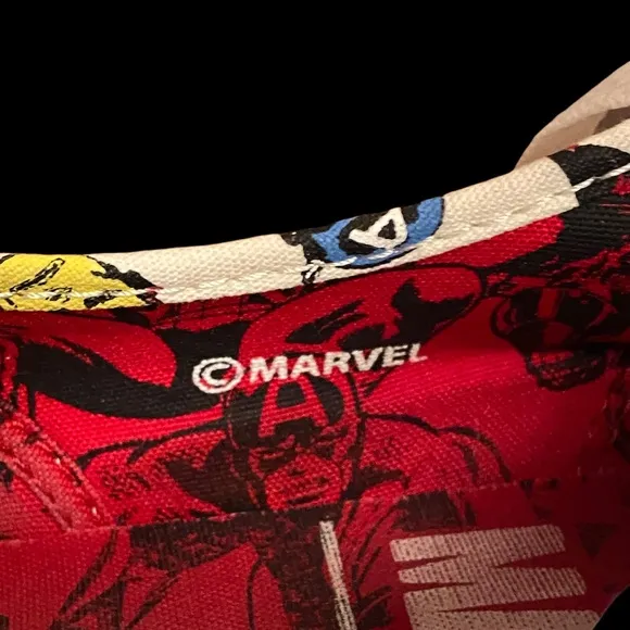 VANS Authentic Marvel Head Sneakers