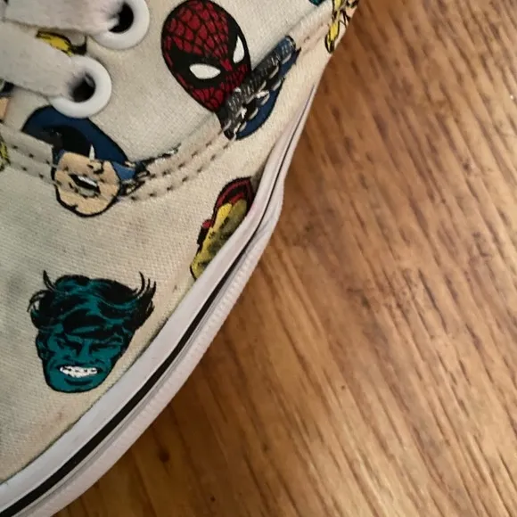 VANS Authentic Marvel Head Sneakers