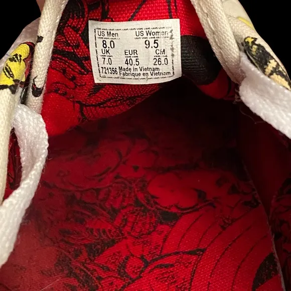 VANS Authentic Marvel Head Sneakers