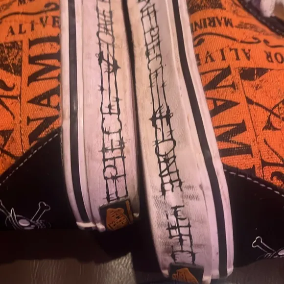 Vans High Top One Piece Nami shoes size men’s 8