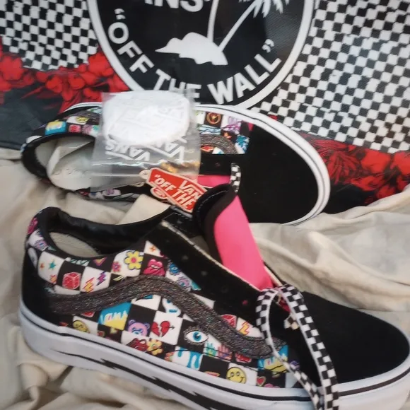vans old school custom doodle check shoes NWT