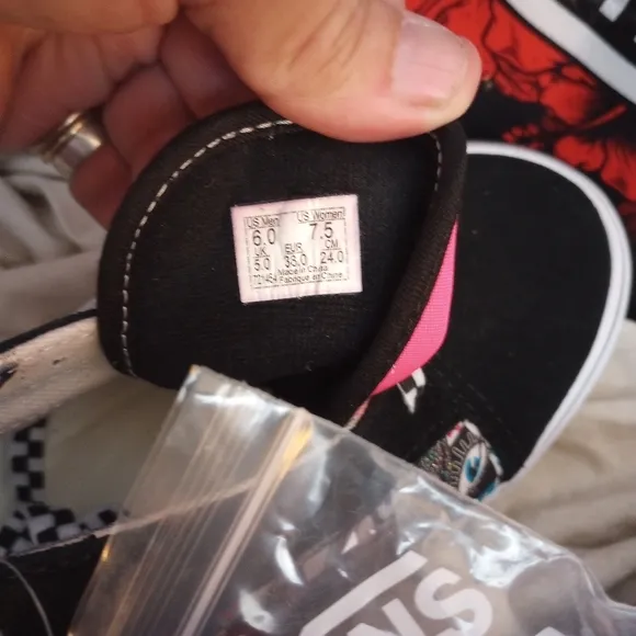 vans old school custom doodle check shoes NWT