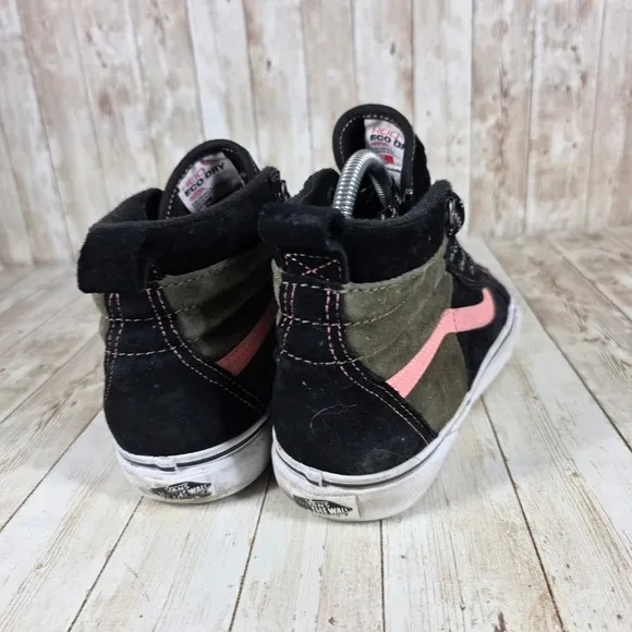 Vans Sk8-Hi MTE High Top Sneaker Water Repellent Black Pink Olive Mens 9