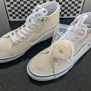 VANS SKATE SK8-HI CLASSIC WHITE CANVAS &amp; SUEDE HIGH TOP SNEAKERS MENS 8 1/2 NWT