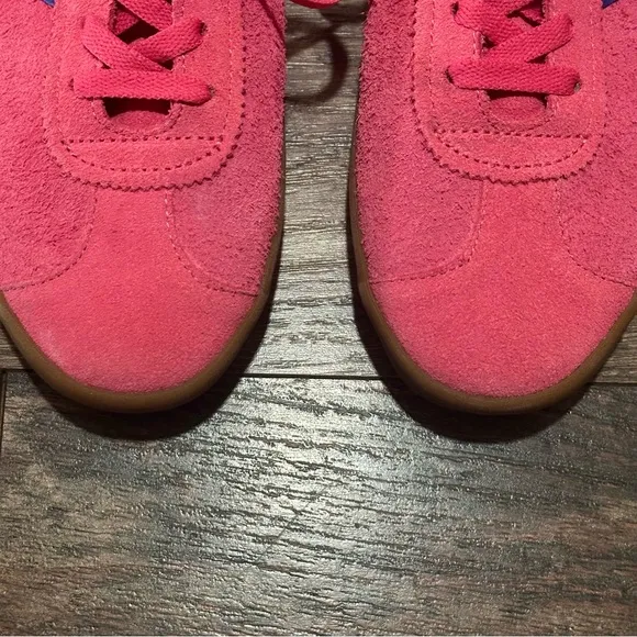 Vans unisex low top shoes size 8.5 men’s and 10 women’s