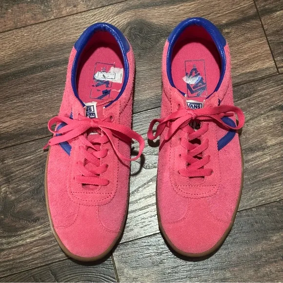 Vans unisex low top shoes size 8.5 men’s and 10 women’s