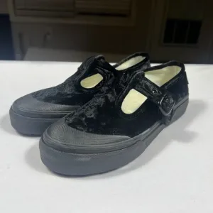 Vans Womens Black Mary Jane’s Style 93 Crushed Velvet Shoes Size 7 507452