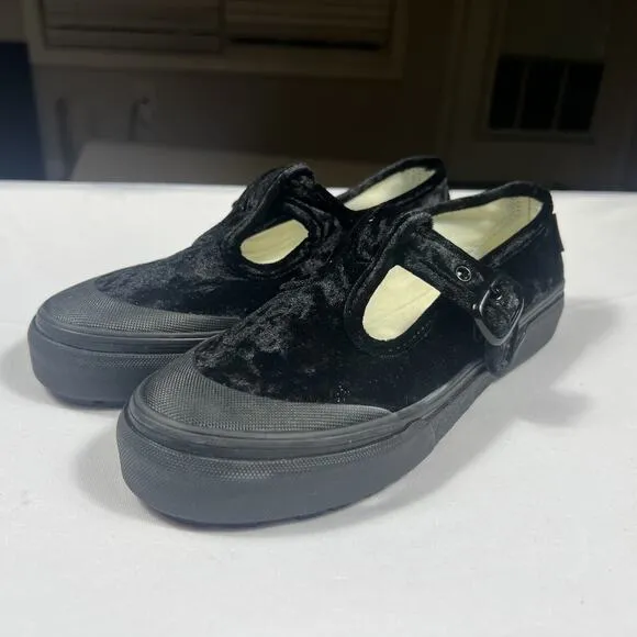 Vans Womens Black Mary Jane’s Style 93 Crushed Velvet Shoes Size 7 507452