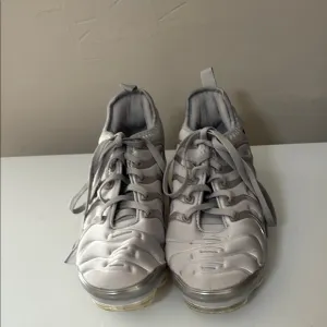 Vapormax  Plus Nike Air Men's Athletic Shoes in Gray