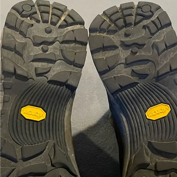 Vasque gortex vibram sole boots mens size 13 pre-owned condition‎ no insoles