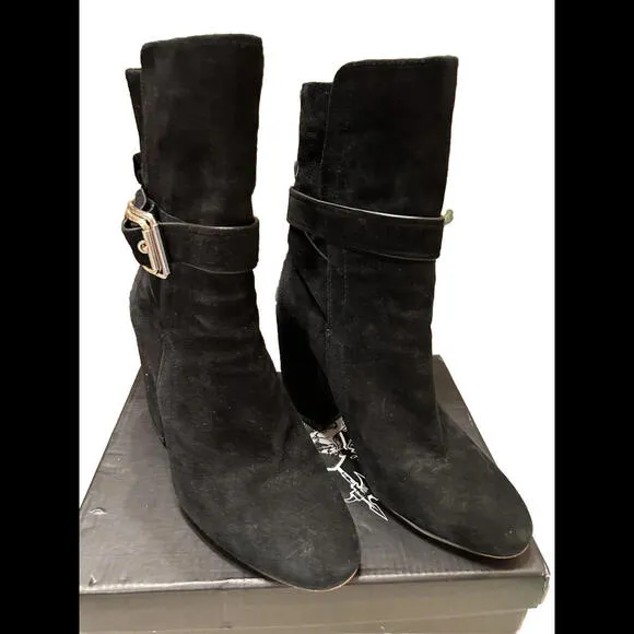 😎🖤Vince Camuto Black Suede Block Heel Size 5.5 Buckle Closure EUC Boots
