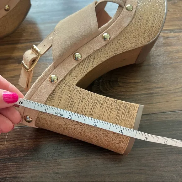 Vince Camuto Jeneyva Platform Sandals NWOT