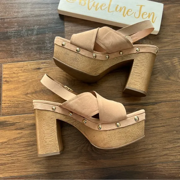 Vince Camuto Jeneyva Platform Sandals NWOT