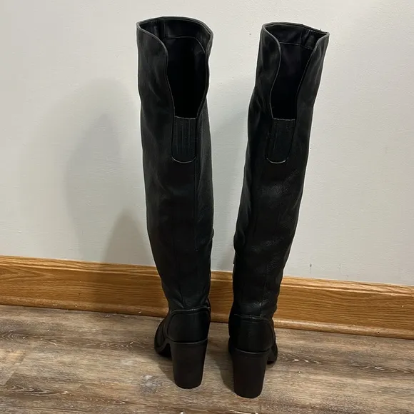 Vince Camuto Melaya Over-the-Knee Women's Boots Black Pebbled Leather Size 8.5