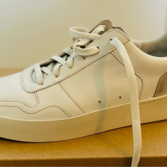 Vince White and Tan Men's Shoes (Worn once!)