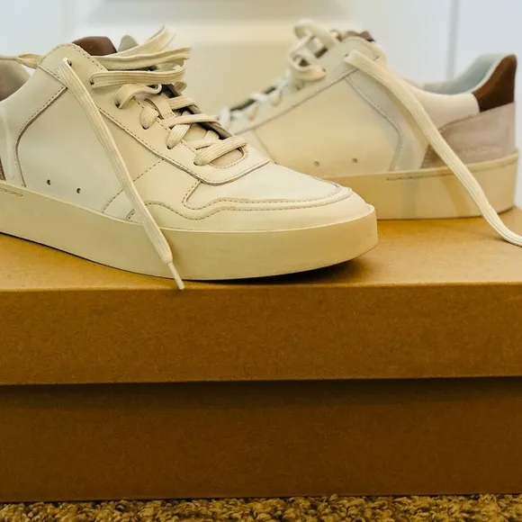 Vince White and Tan Men's Shoes (Worn once!)