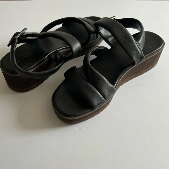 VINCE WOMENS SKYLAR LEATHER PLATFORM WEDGE SANDALS BLACK SIZE 9 NWOT