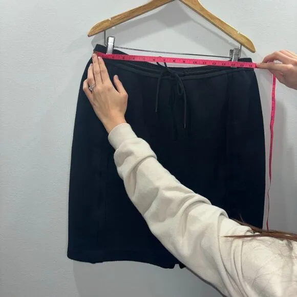 VINCE. XO Barney’s New York Black Stretch Drawstring Pull- On Skirt Size Large