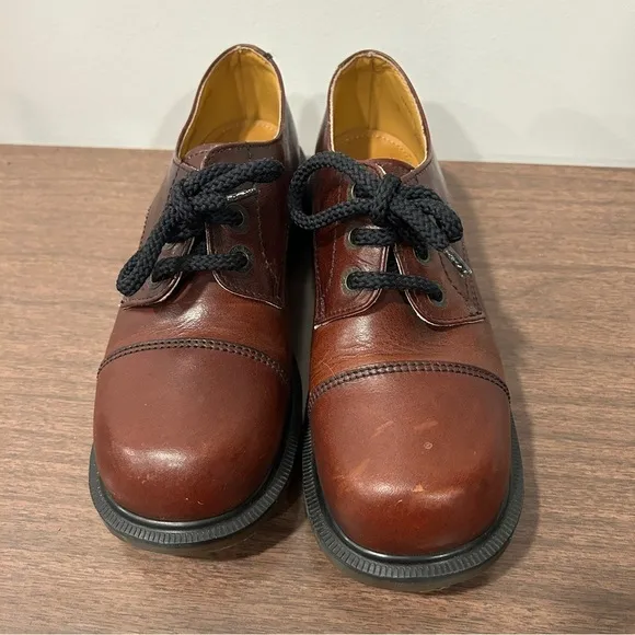 Vintage 90s Dr Martens Women's Chunky Oxford Shoes Made in England US 6 Cap Toe