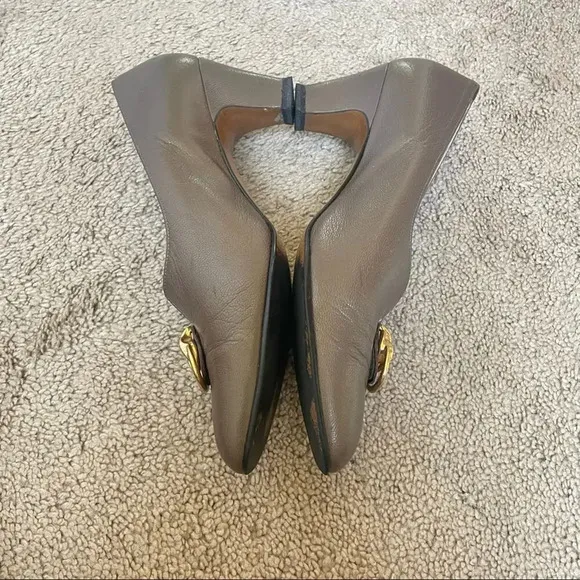 Vintage California Magdesians Metallic Pewter Leather Pumps Chunky Gold Buckle 8