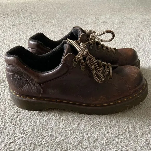 Vintage dr. martens 10938 brown leather chunky Oxford lace up shoe low boot