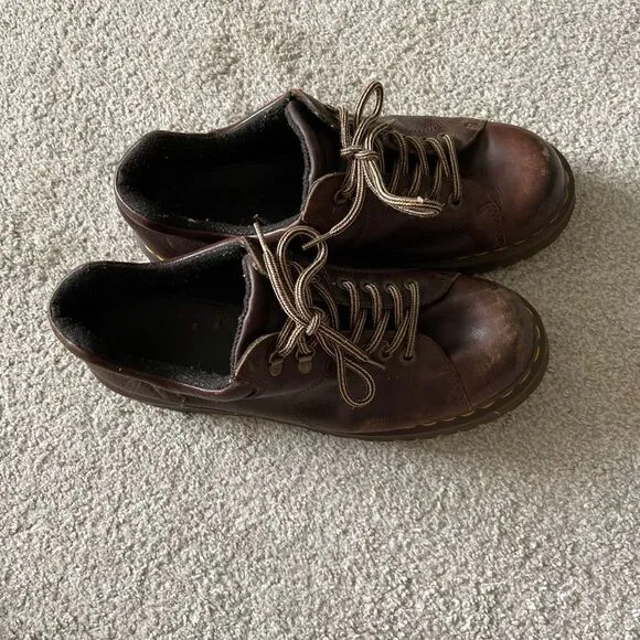 Vintage dr. martens 10938 brown leather chunky Oxford lace up shoe low boot