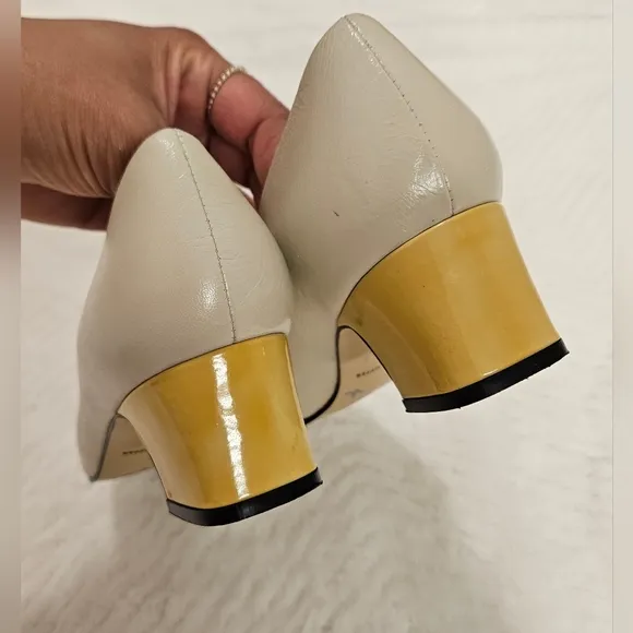 Vintage Etienne Aigner Leather Cap Toe Pump Shoes Heel  Yellow,Cream Size 7